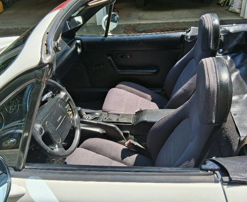 1990 Mazda - Image 15 of 16