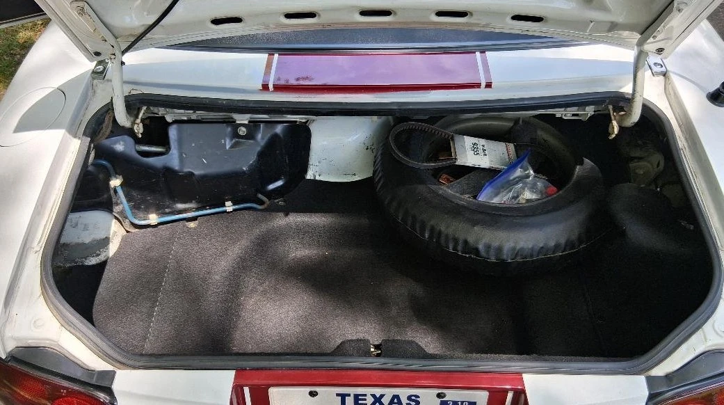 1990 Mazda - Image 5 of 16
