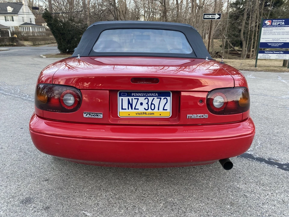 1990 Mazda NA MX-5 Miata - Image 25 of 31