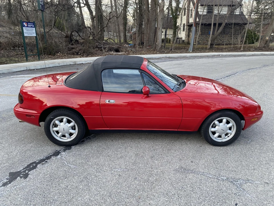 1990 Mazda NA MX-5 Miata - Image 27 of 31