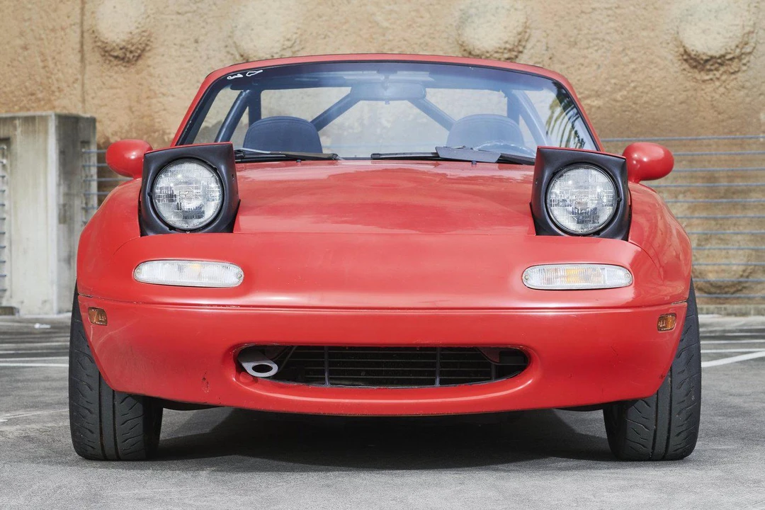 1990 Mazda NA MX-5 Miata - Image 2 of 31
