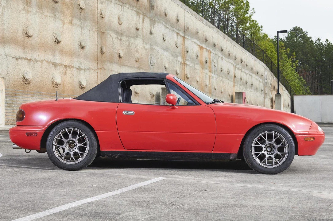 1990 Mazda NA MX-5 Miata - Image 3 of 31