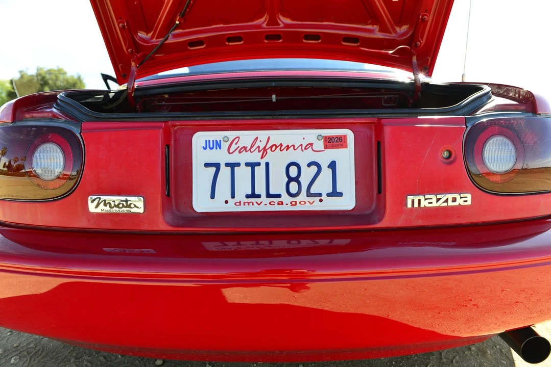 1990 Mazda NA MX-5 Miata - Image 18 of 31