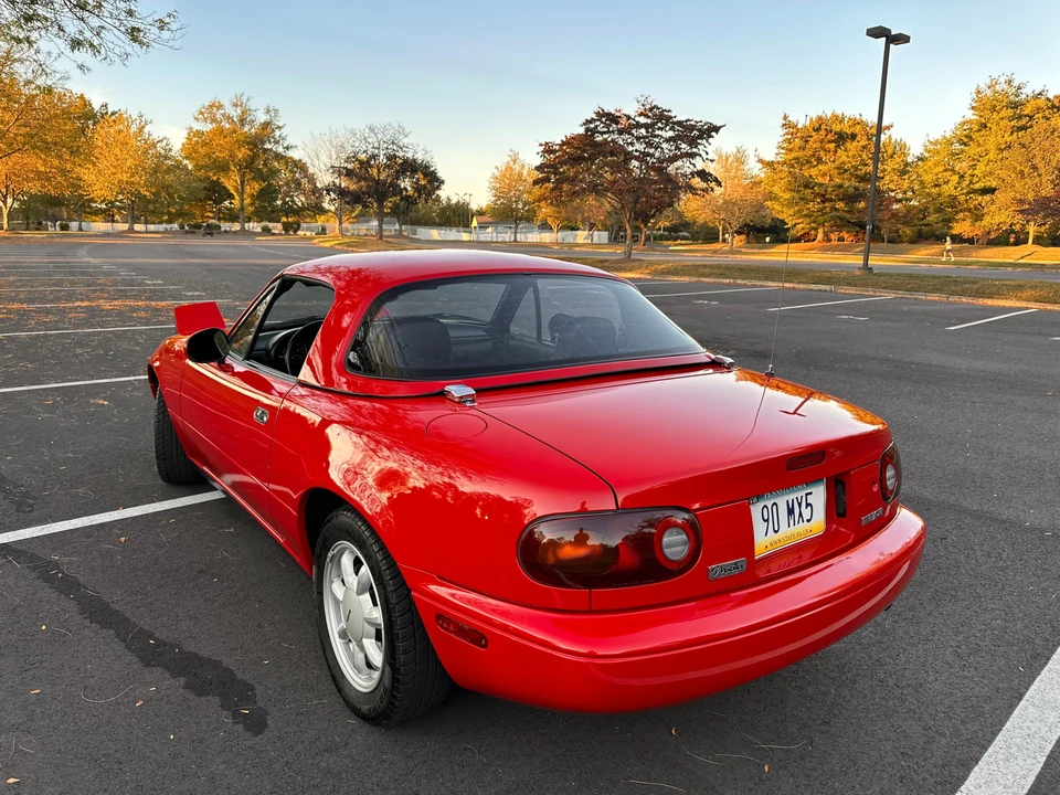 1990 Mazda NA MX-5 Miata - Image 26 of 31