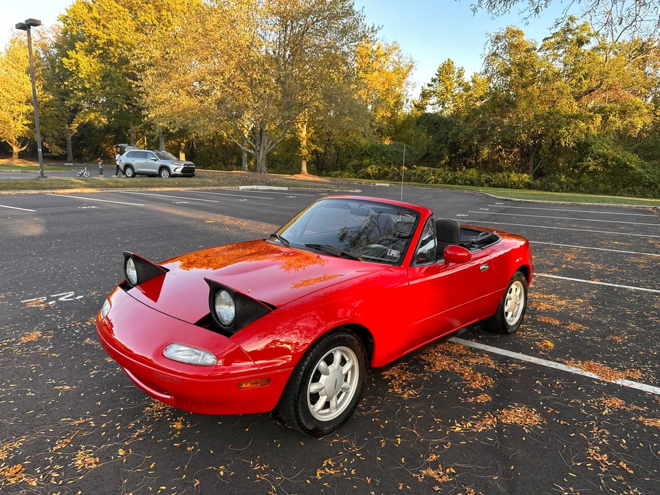 1990 Mazda NA MX-5 Miata - Image 9 of 31