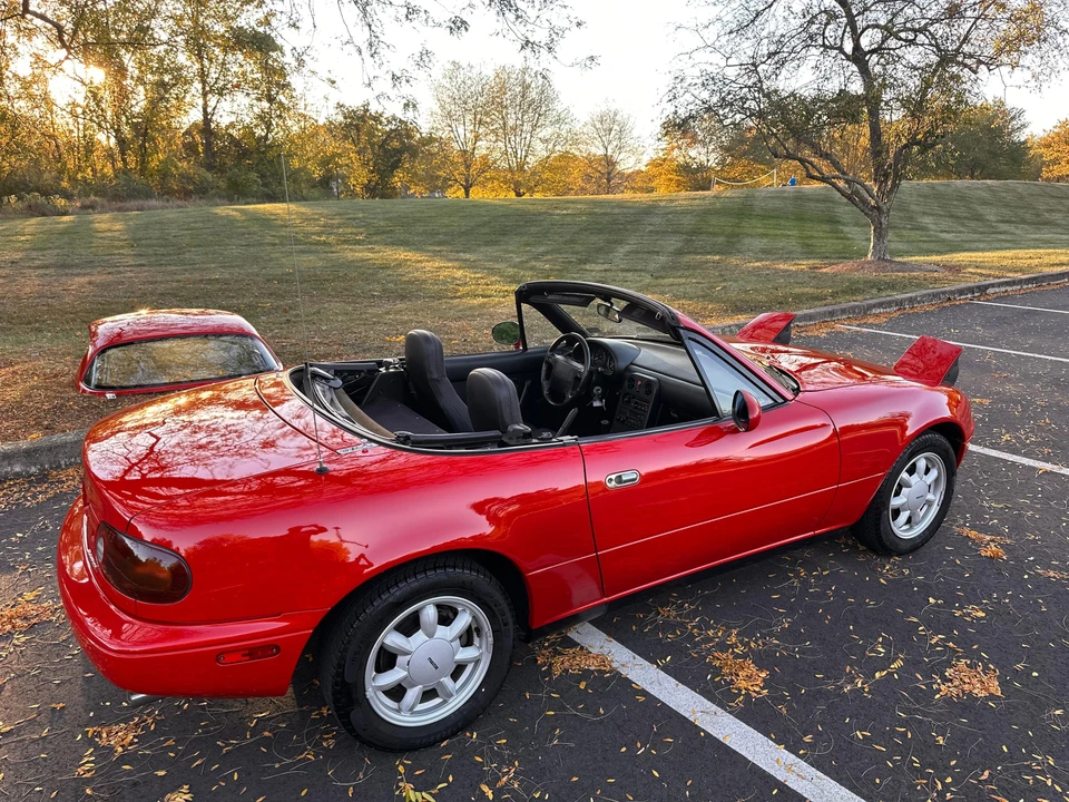 1990 Mazda NA MX-5 Miata - Image 11 of 31
