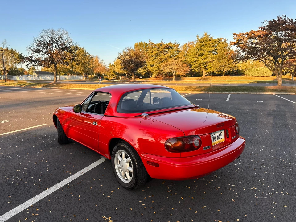 1990 Mazda NA MX-5 Miata - Image 25 of 31