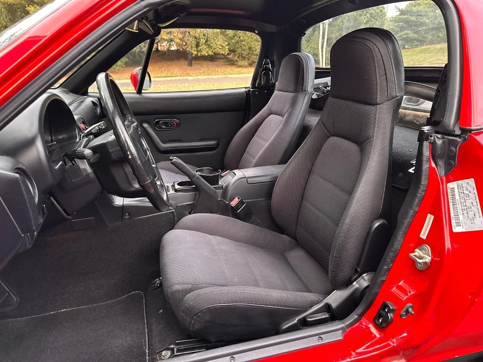 1990 Mazda NA MX-5 Miata - Image 10 of 15