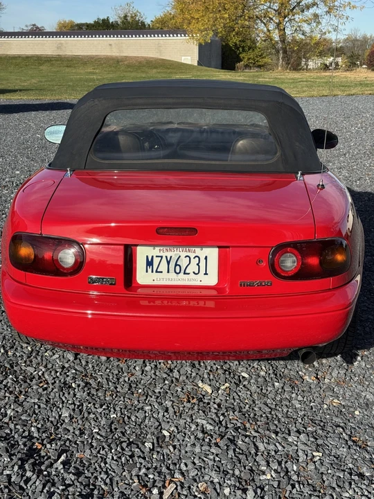 1990 Mazda NA MX-5 Miata - Image 17 of 30