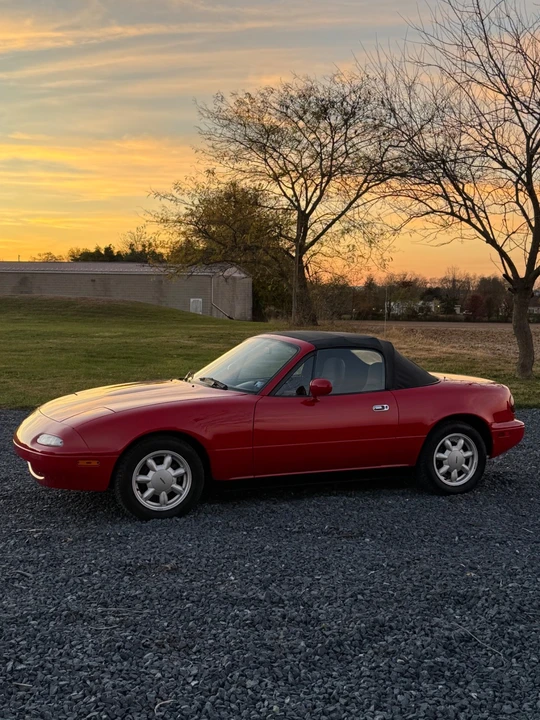 1990 Mazda NA MX-5 Miata - Image 7 of 30