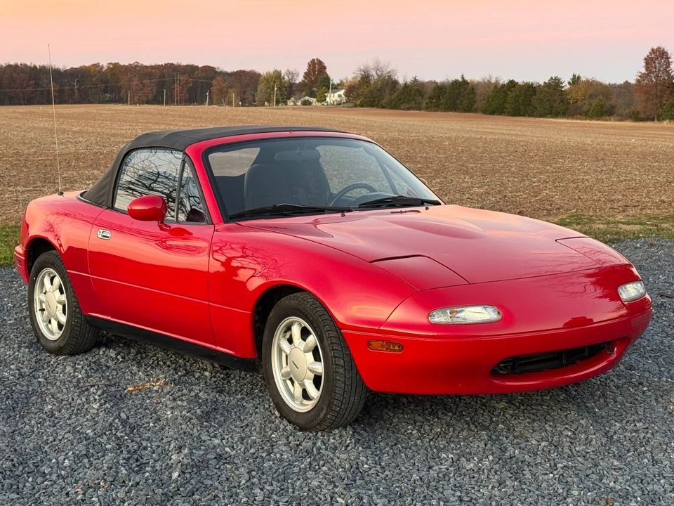 1990 Mazda NA MX-5 Miata - Image 5 of 30