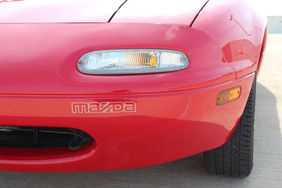 1990 Mazda NA MX-5 Miata - Image 18 of 31