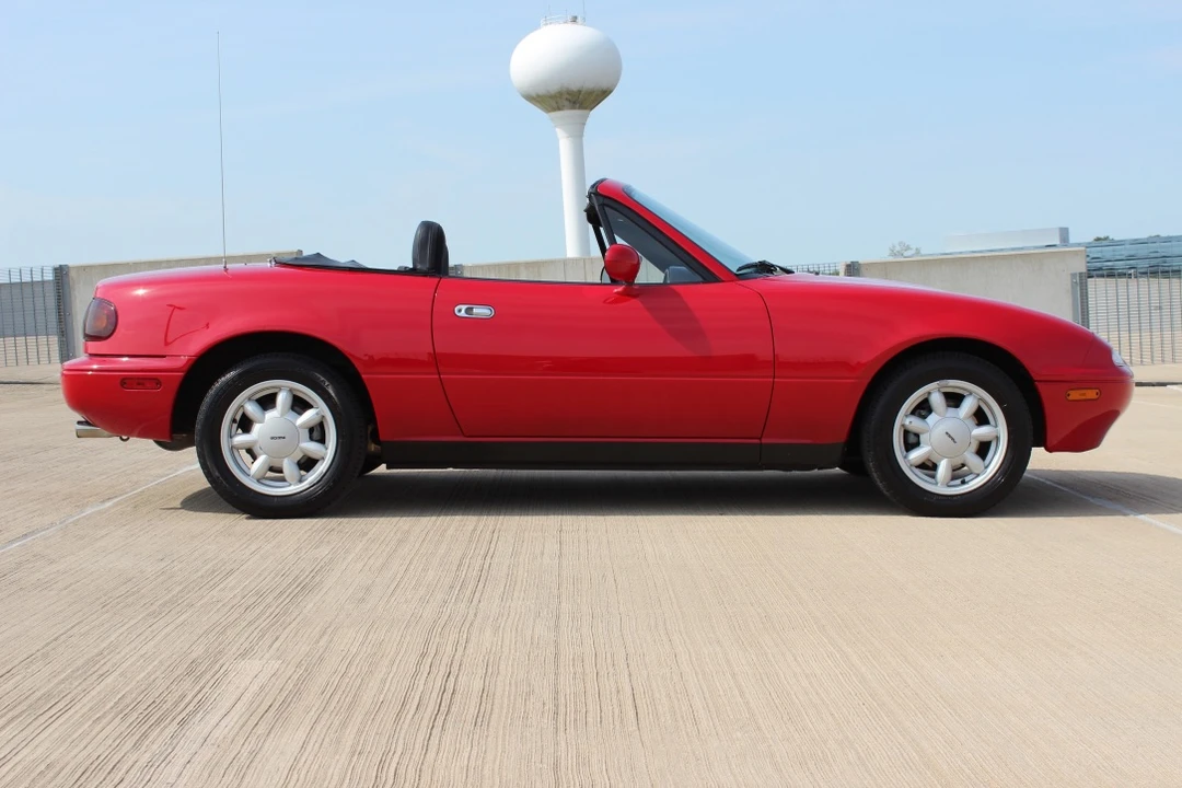1990 Mazda NA MX-5 Miata - Image 29 of 31
