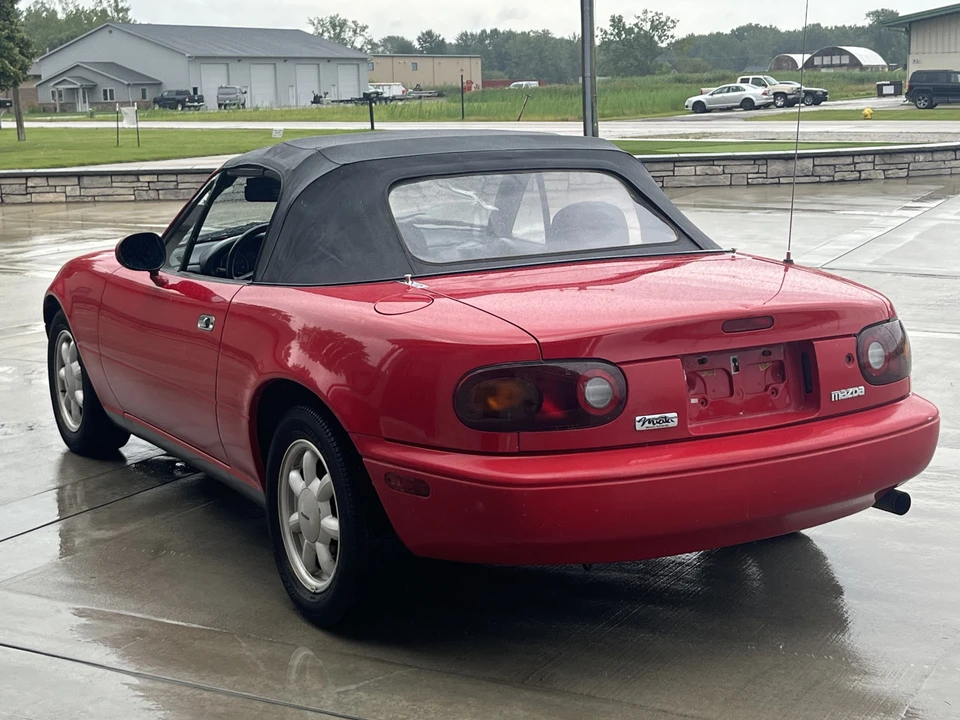 1990 Mazda NA MX-5 Miata - Image 19 of 31