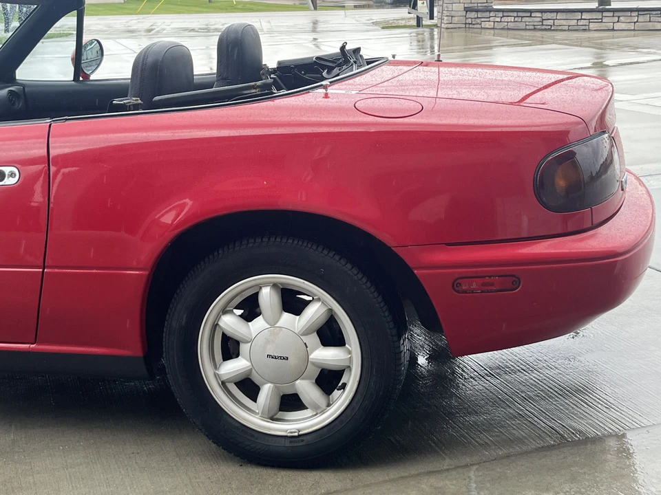 1990 Mazda NA MX-5 Miata - Image 25 of 31