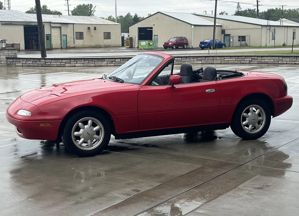 1990 Mazda NA MX-5 Miata - Image 6 of 31