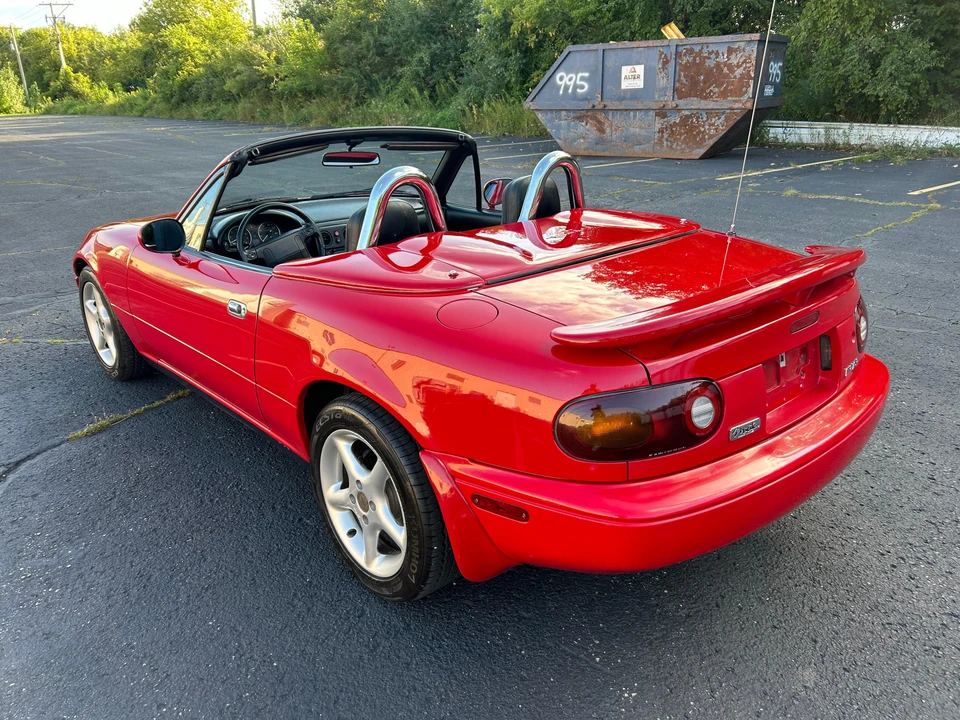 1990 Mazda NA MX-5 Miata - Image 13 of 31