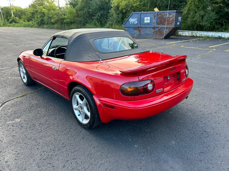 1990 Mazda NA MX-5 Miata - Image 21 of 31