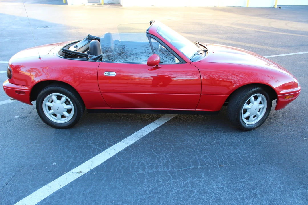 1990 Mazda NA MX-5 Miata - Image 7 of 31