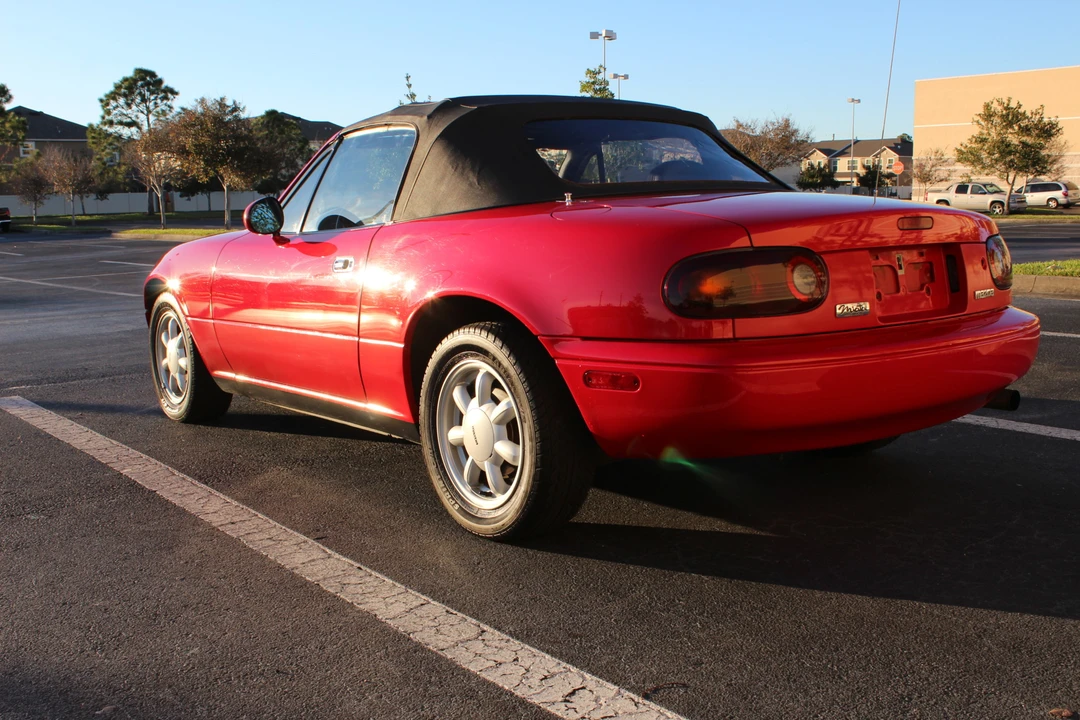 1990 Mazda NA MX-5 Miata - Image 16 of 31