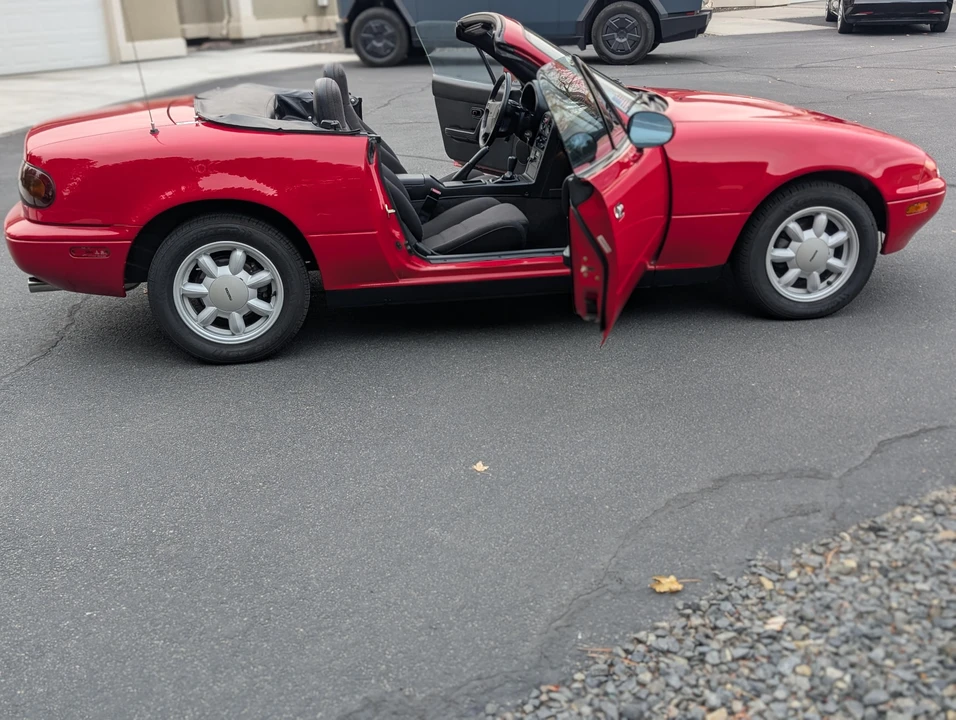 1990 Mazda NA MX-5 Miata - Image 20 of 31