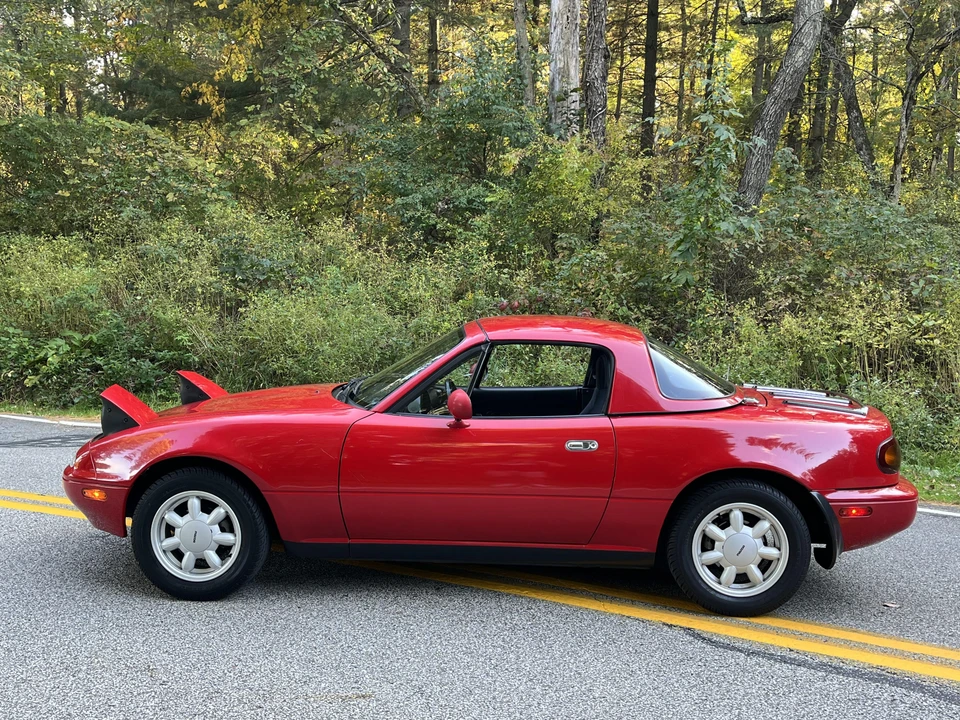 1990 Mazda NA MX-5 Miata - Image 9 of 31