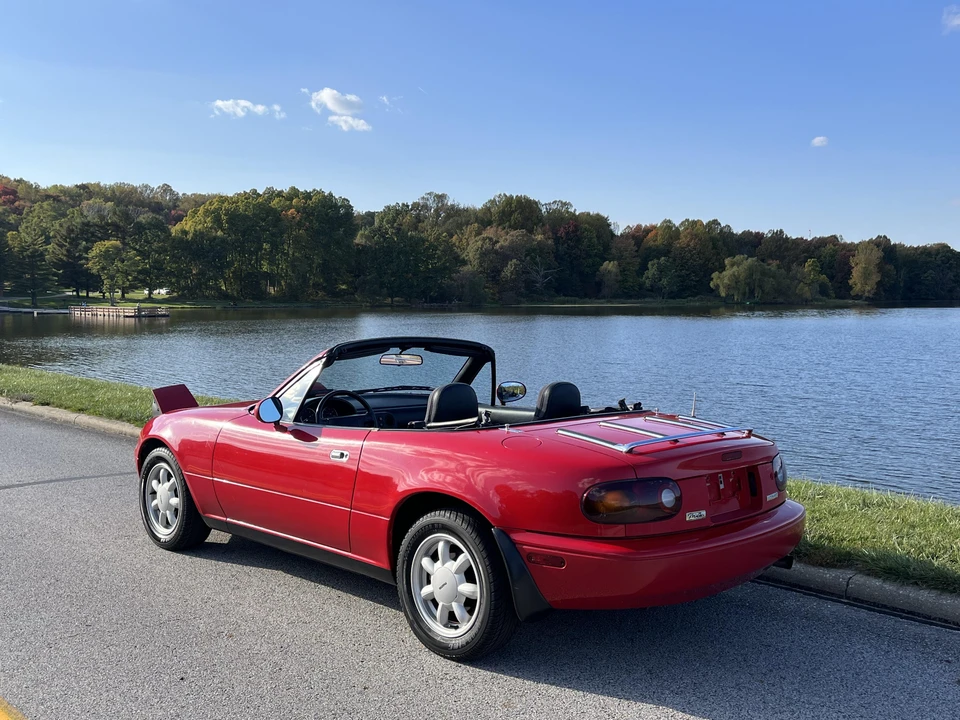 1990 Mazda NA MX-5 Miata - Image 24 of 31