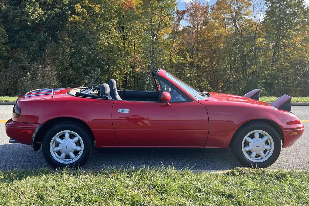 1990 Mazda NA MX-5 Miata - Image 3 of 31