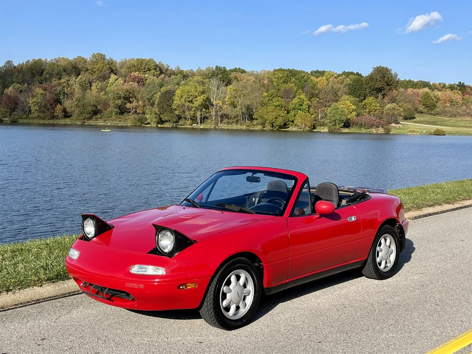 1990 Mazda NA MX-5 Miata - Image 22 of 31