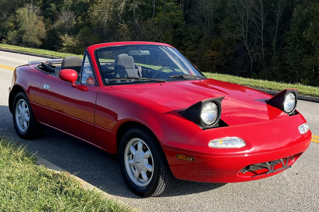 1990 Mazda NA MX-5 Miata - Image 27 of 31