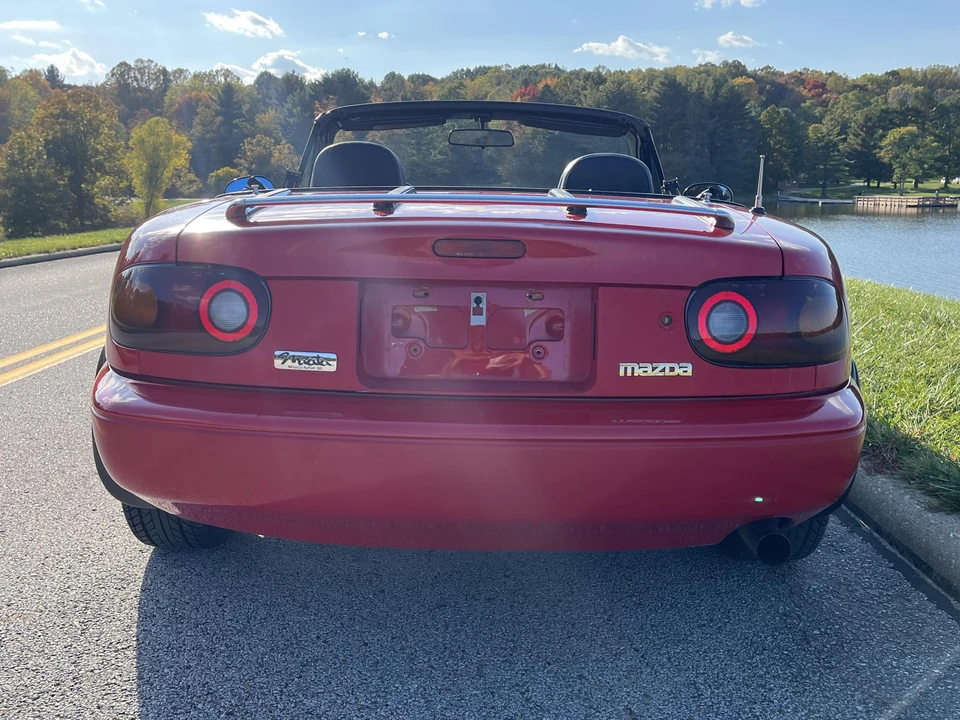 1990 Mazda NA MX-5 Miata - Image 25 of 31