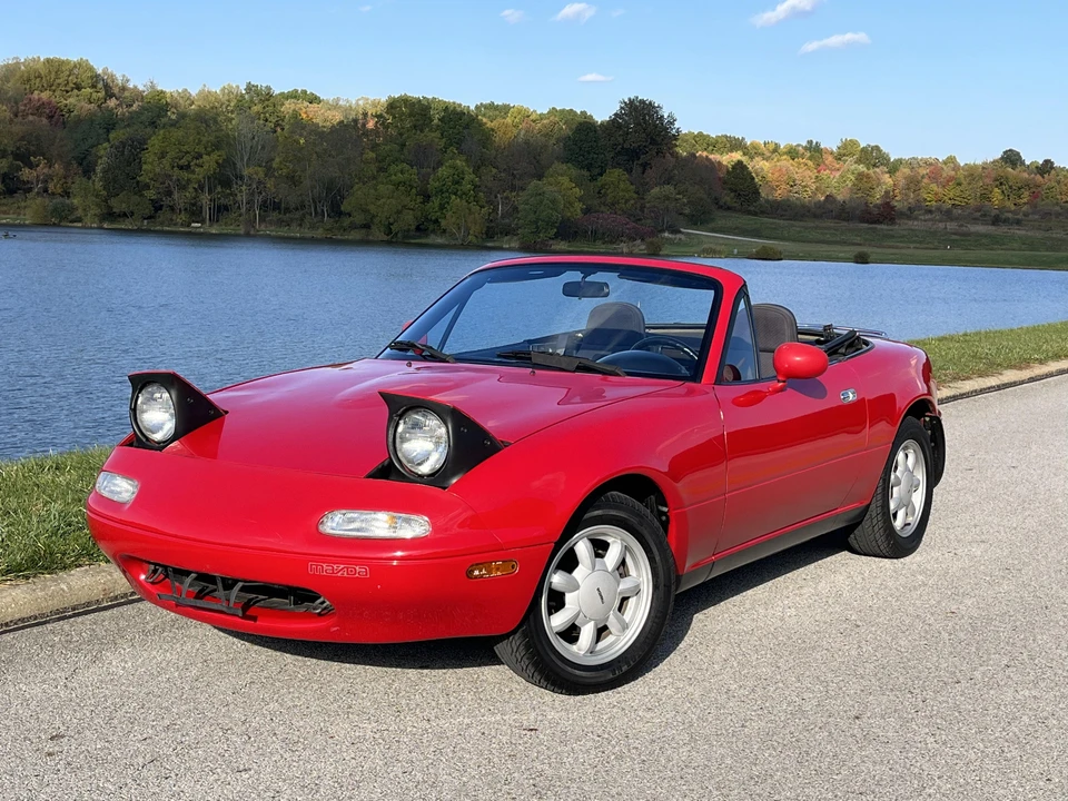 1990 Mazda NA MX-5 Miata - Image 21 of 31