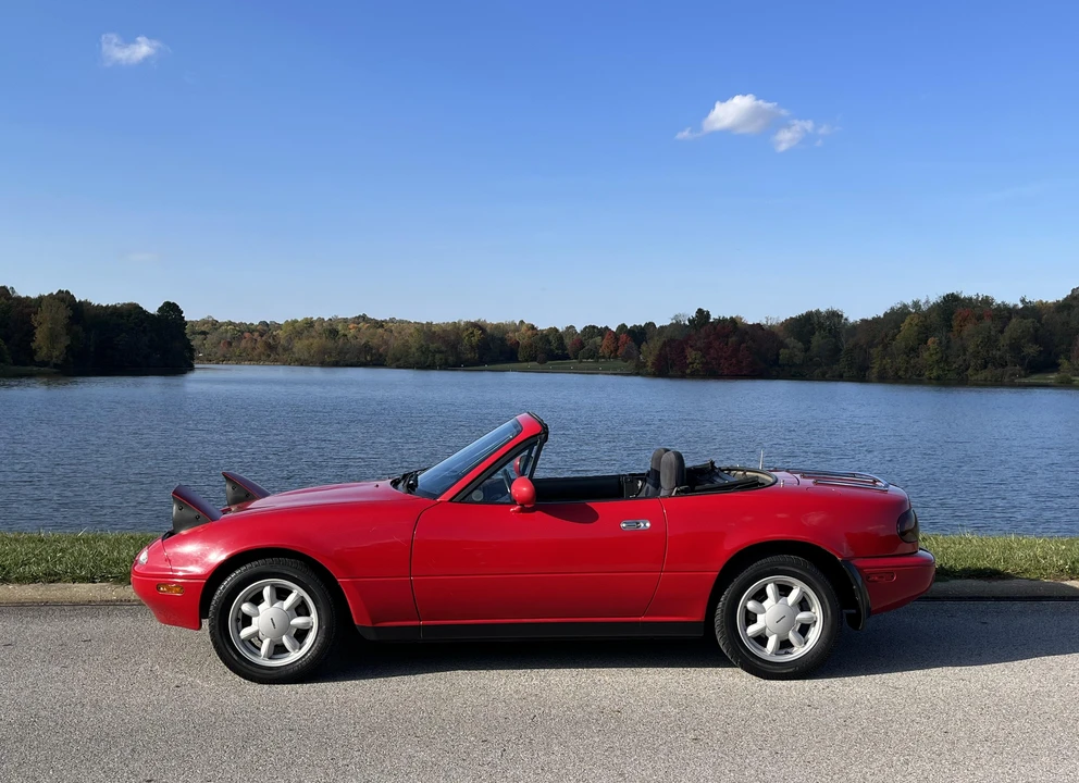 1990 Mazda NA MX-5 Miata - Image 23 of 31