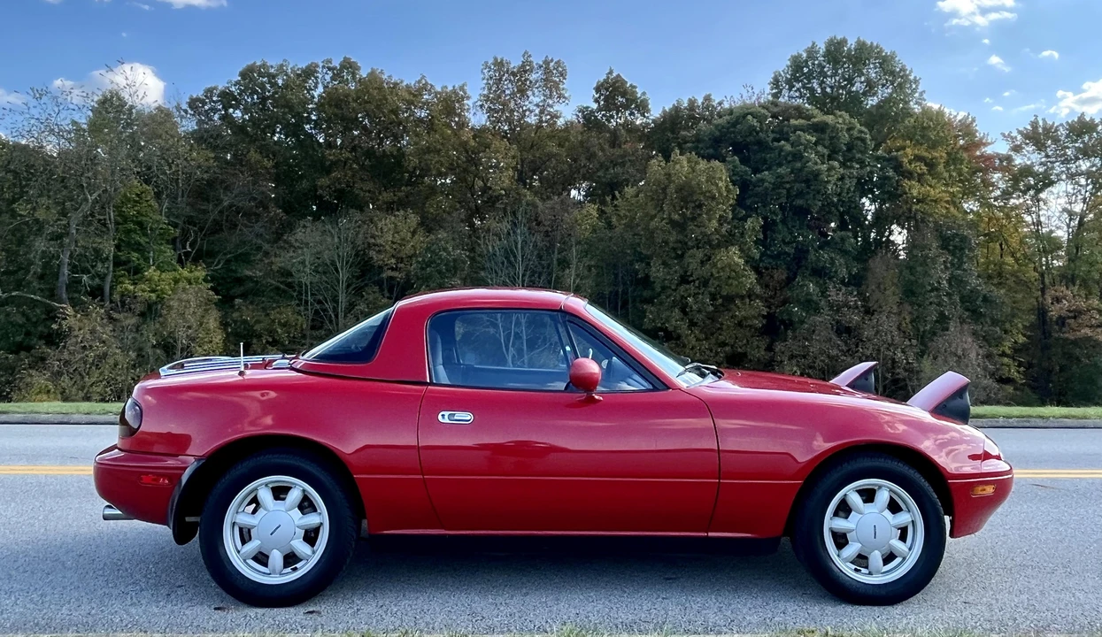 1990 Mazda NA MX-5 Miata - Image 14 of 31