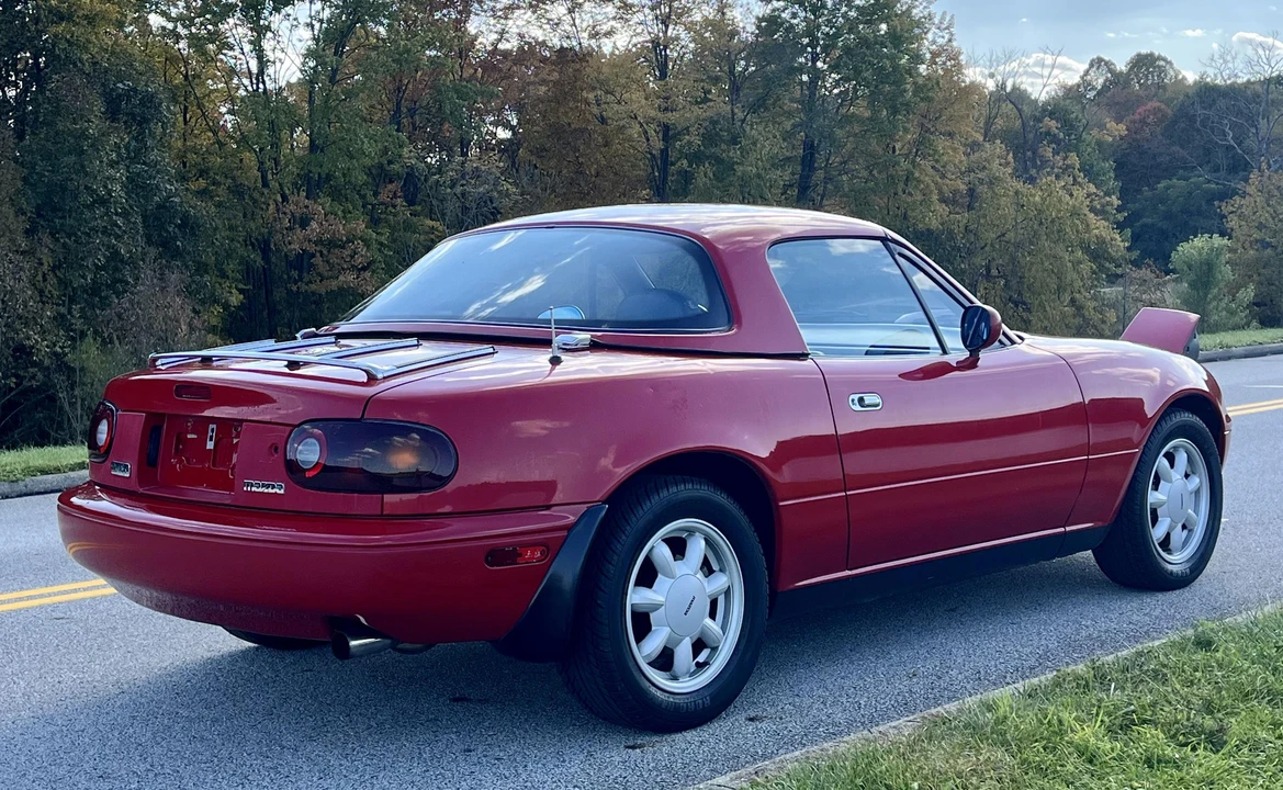 1990 Mazda NA MX-5 Miata - Image 13 of 31