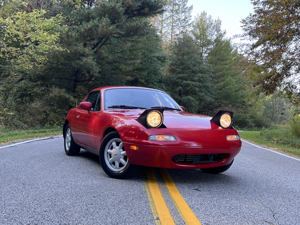 1990 Mazda NA MX-5 Miata - Image 17 of 31