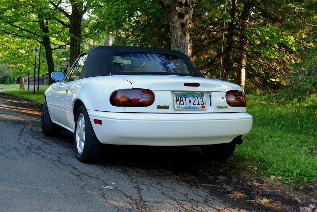 1990 Mazda NA MX-5 Miata - Image 30 of 31