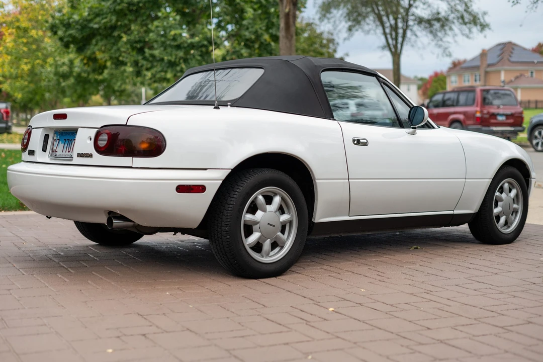 1990 Mazda NA MX-5 Miata - Image 13 of 31