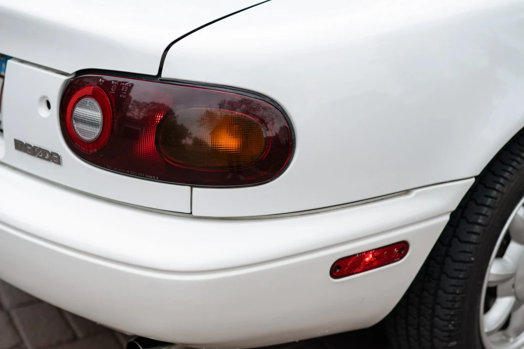 1990 Mazda NA MX-5 Miata - Image 23 of 31
