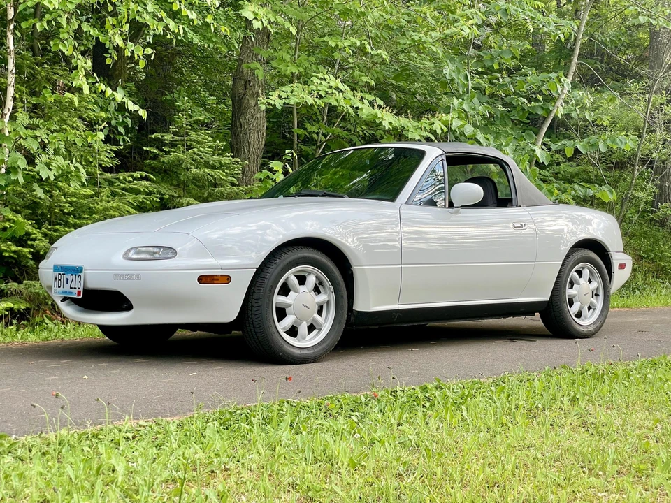 1990 Mazda NA MX-5 Miata - Image 18 of 31