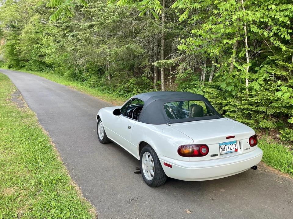 1990 Mazda NA MX-5 Miata - Image 16 of 31