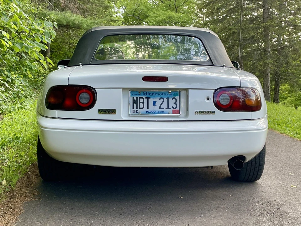 1990 Mazda NA MX-5 Miata - Image 13 of 31
