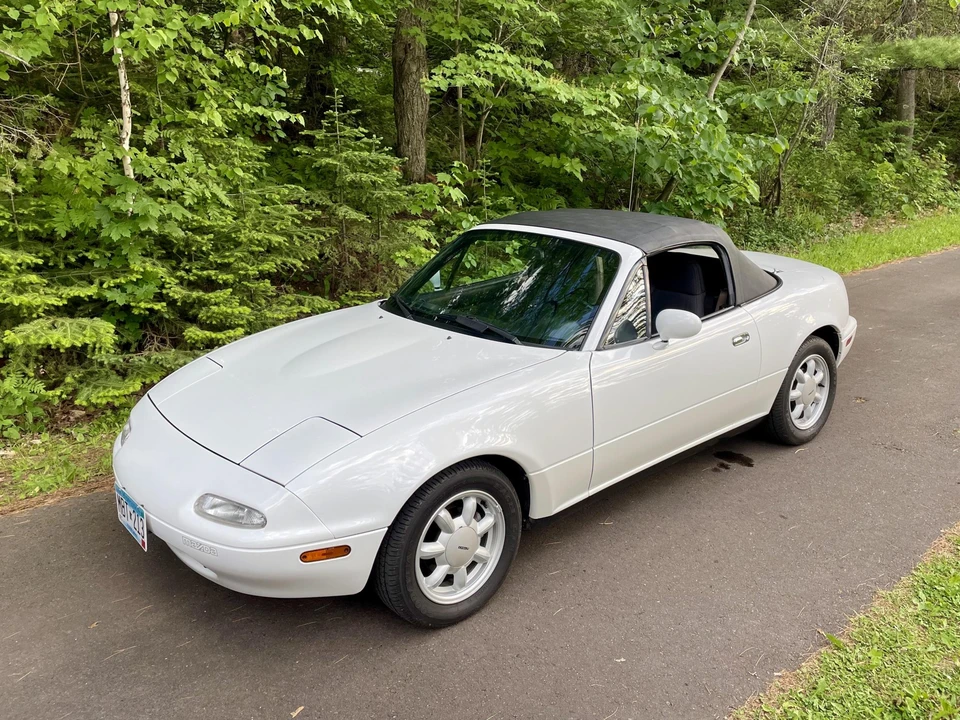 1990 Mazda NA MX-5 Miata - Image 20 of 31