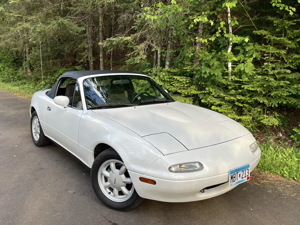 1990 Mazda NA MX-5 Miata - Image 6 of 31