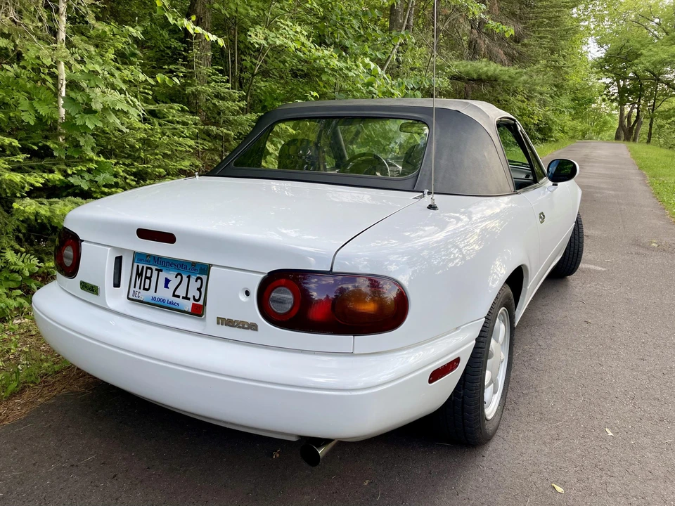 1990 Mazda NA MX-5 Miata - Image 12 of 31