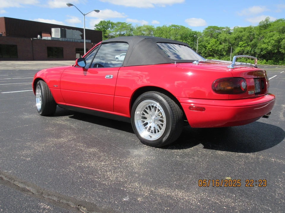 1990 Mazda NA MX-5 Miata - Image 2 of 21