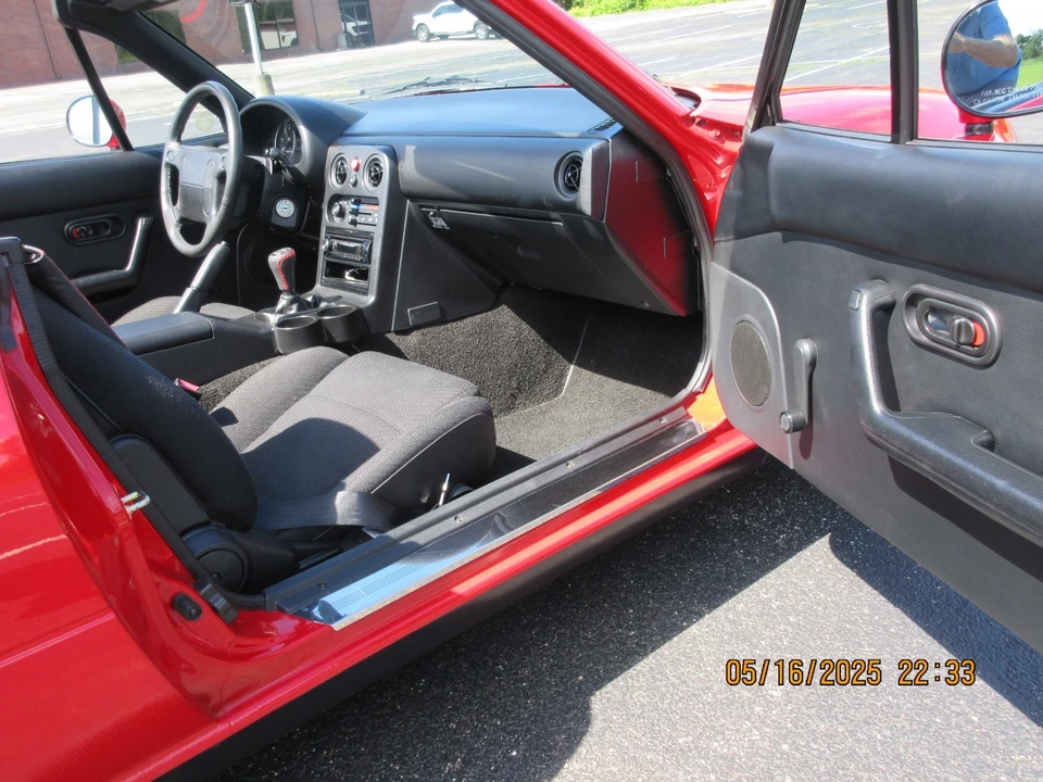 1990 Mazda NA MX-5 Miata - Image 12 of 21