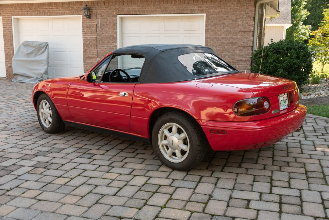1990 Mazda NA MX-5 Miata - Image 14 of 31
