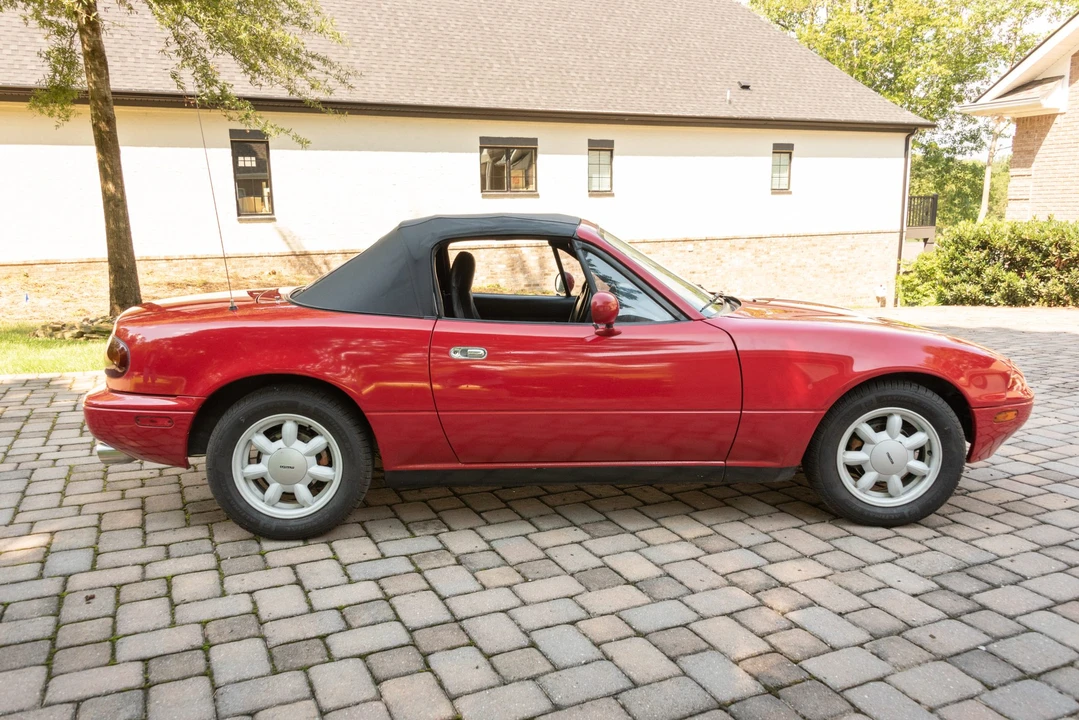 1990 Mazda NA MX-5 Miata - Image 13 of 31