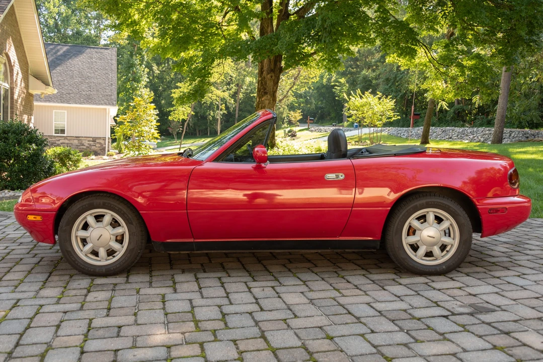 1990 Mazda NA MX-5 Miata - Image 25 of 31